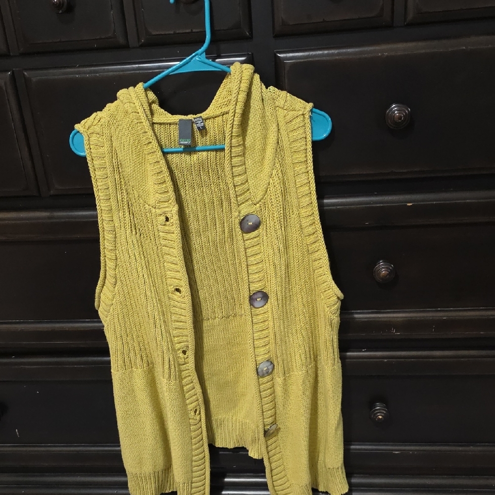 Women's Yellow Sleeveless Sweater Vest